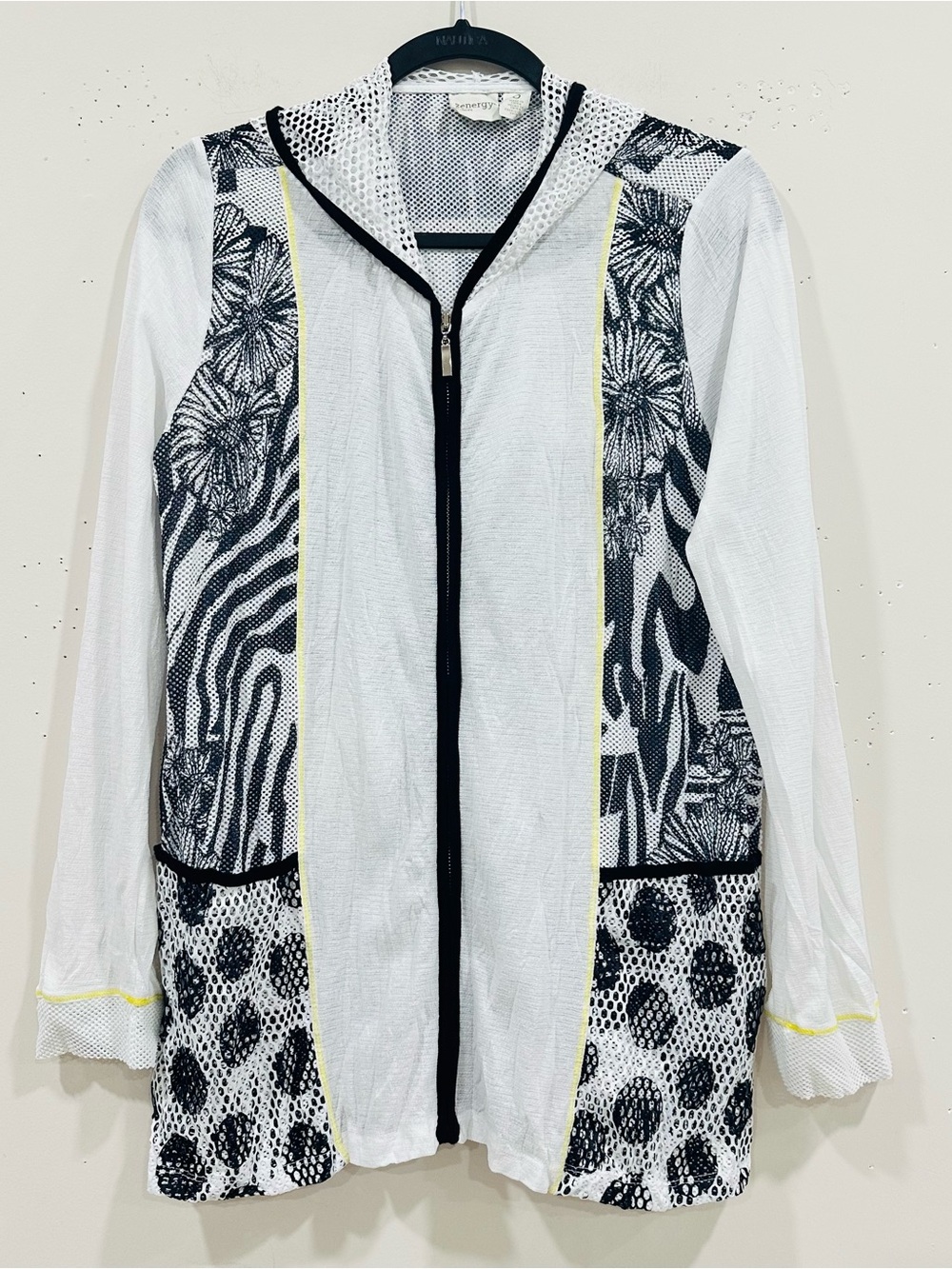 Chico's Zenergy Women's Mixed Print Zip‎ Hoodie Jacket Floral Animal Size S